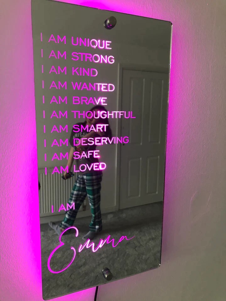 Magic mirror with name customisation